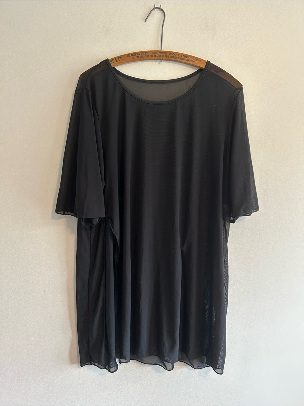 Shein 2x black mesh short sleeve T-shirt with high side cut slit
